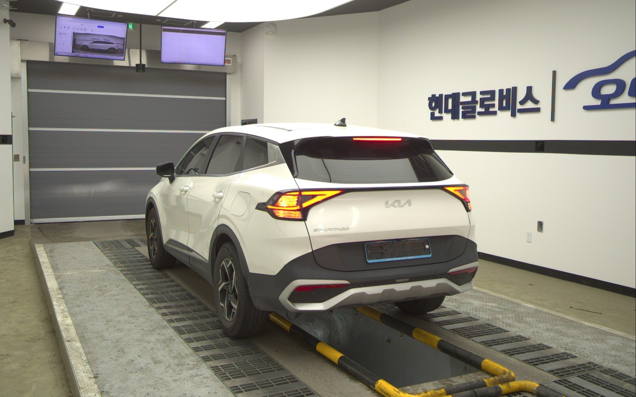 2023 - kia sportage