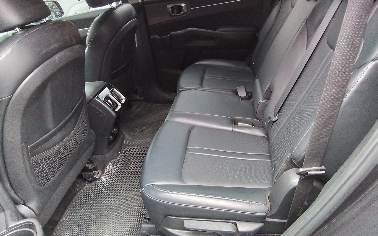 2021 - kia sorento