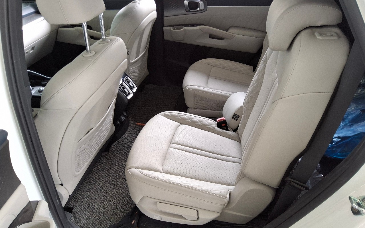 2022 - kia sorento