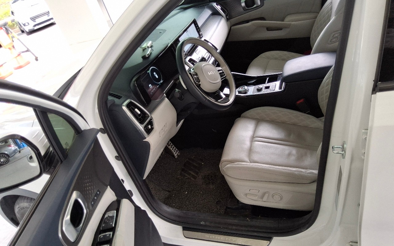 2022 - kia sorento