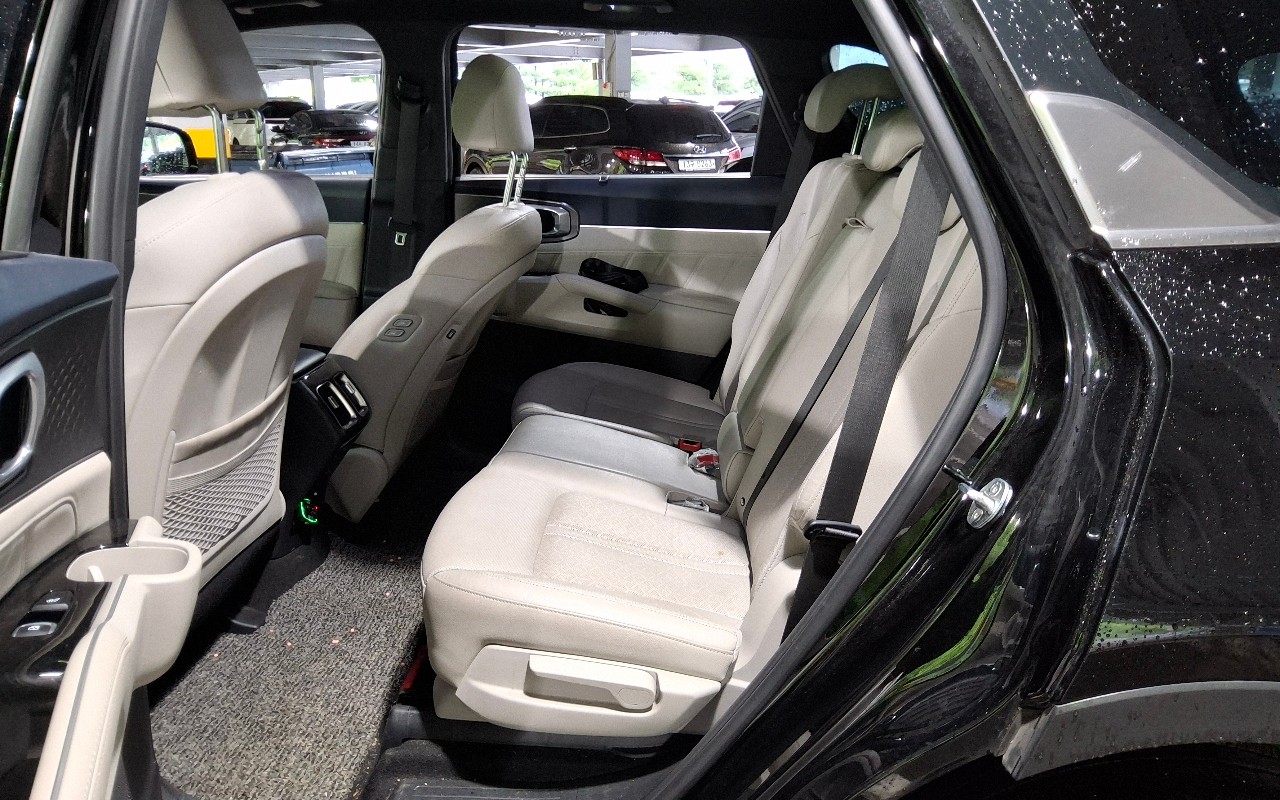 2021 - kia sorento