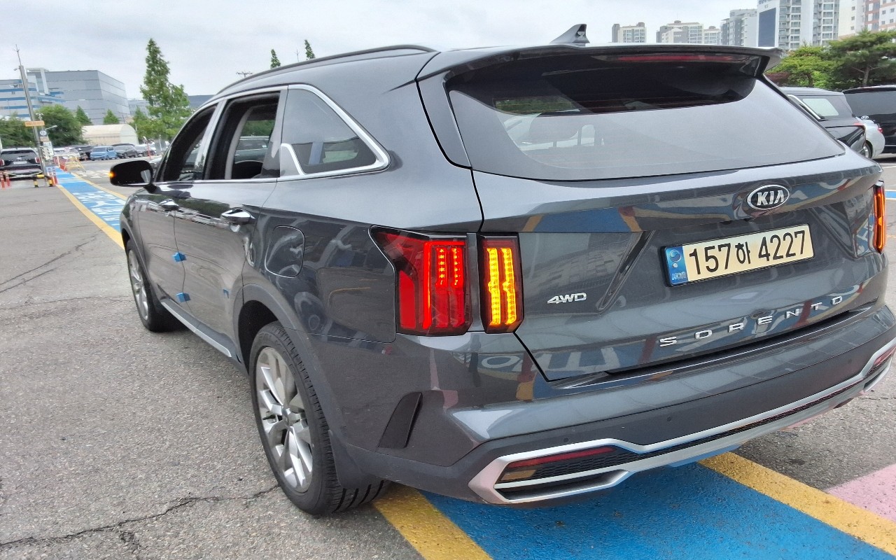 2021 - kia sorento