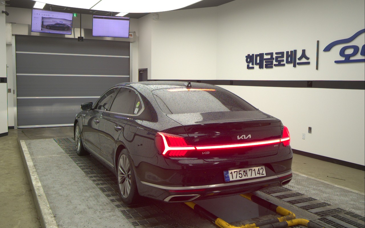 2023 - kia k9