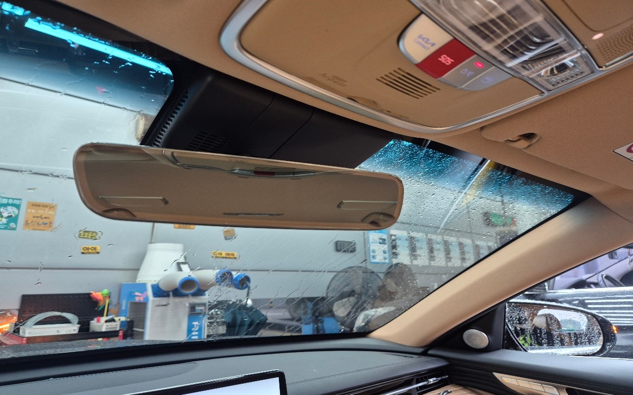 2023 - kia k9