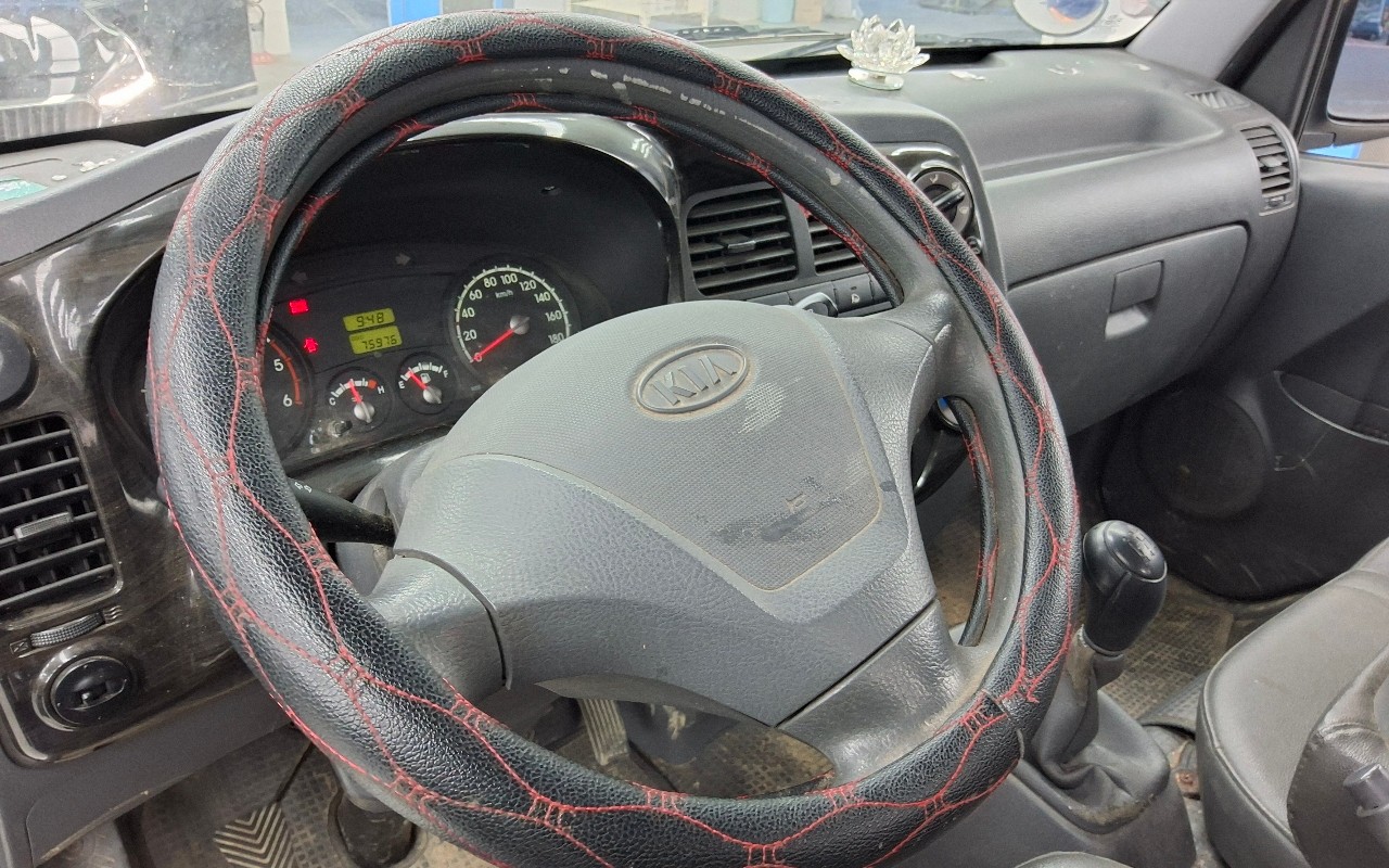 2011 - kia bongo iii