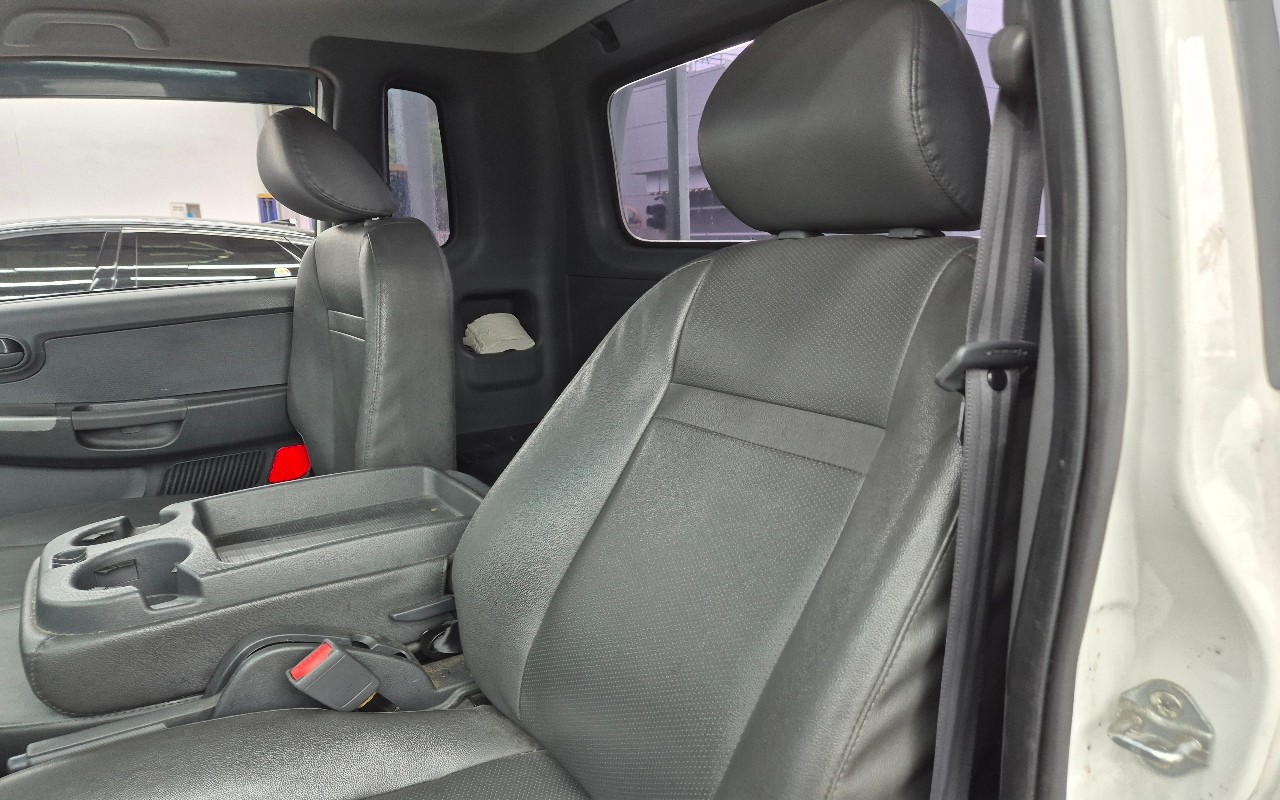 2016 - kia bongo iii