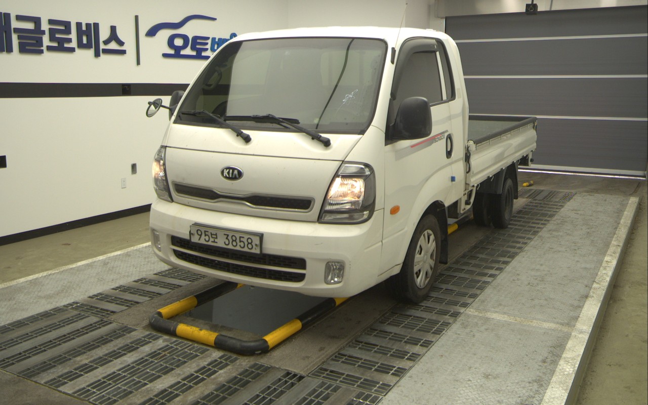 2020 - kia bongo iii truck