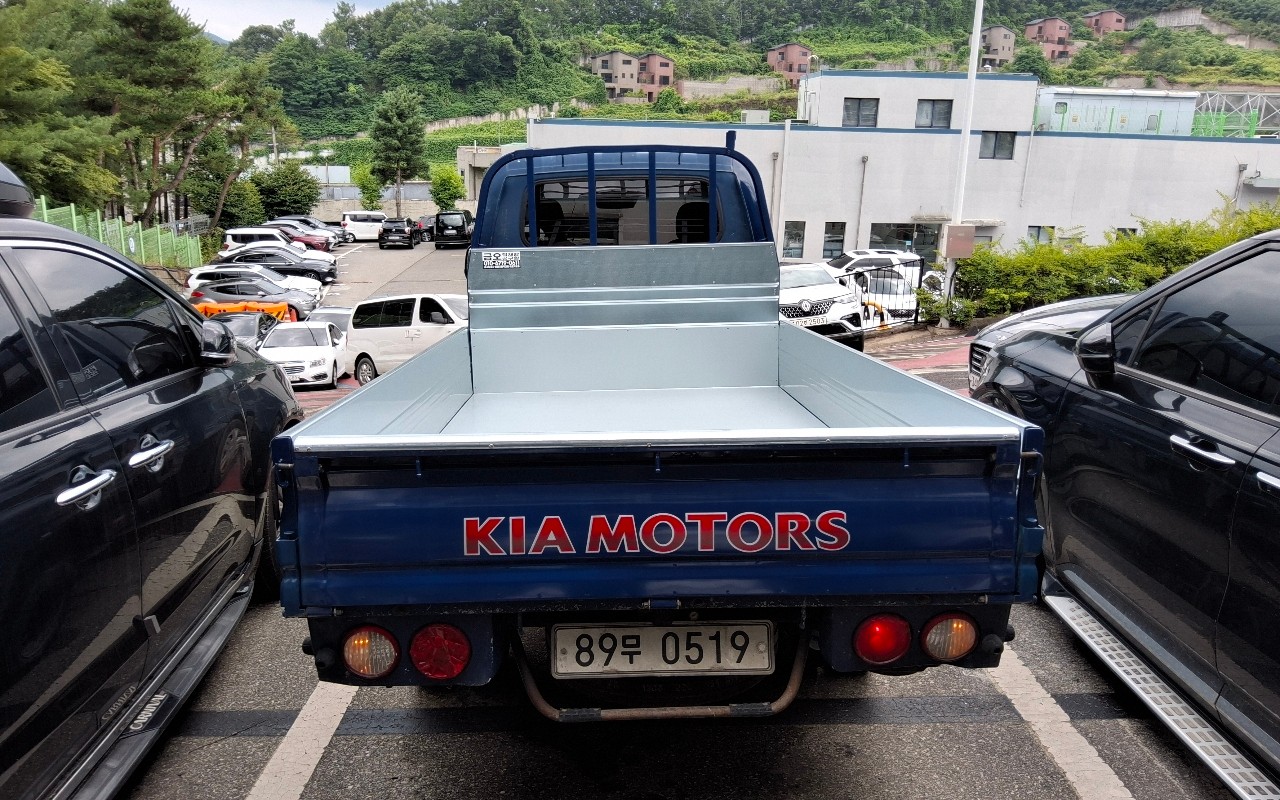 2020 - kia bongo iii truck