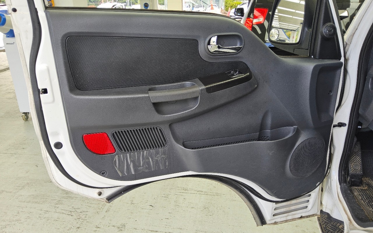 2020 - kia bongo iii