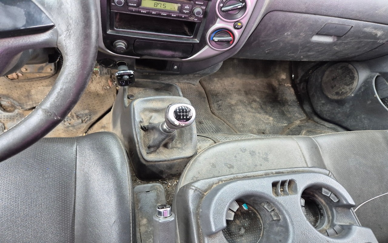2016 - kia bongo iii