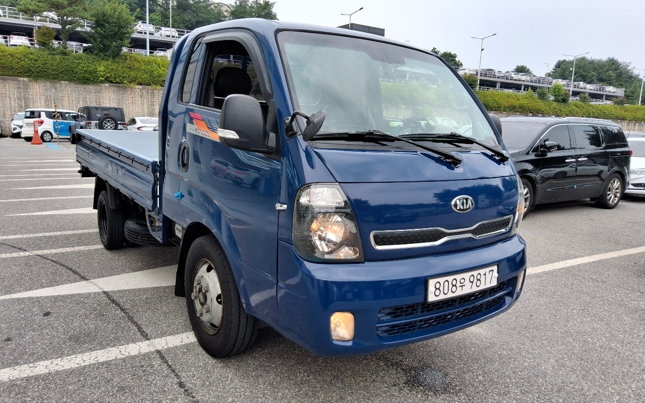 2018 - kia bongo iii