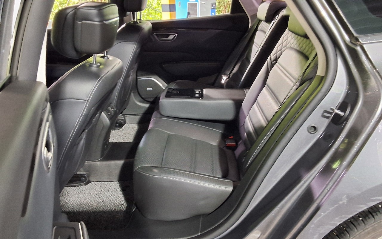 2016 - renault samsung sm6