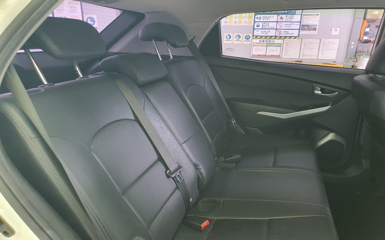2016 - kg mobility (ssangyong) korando c