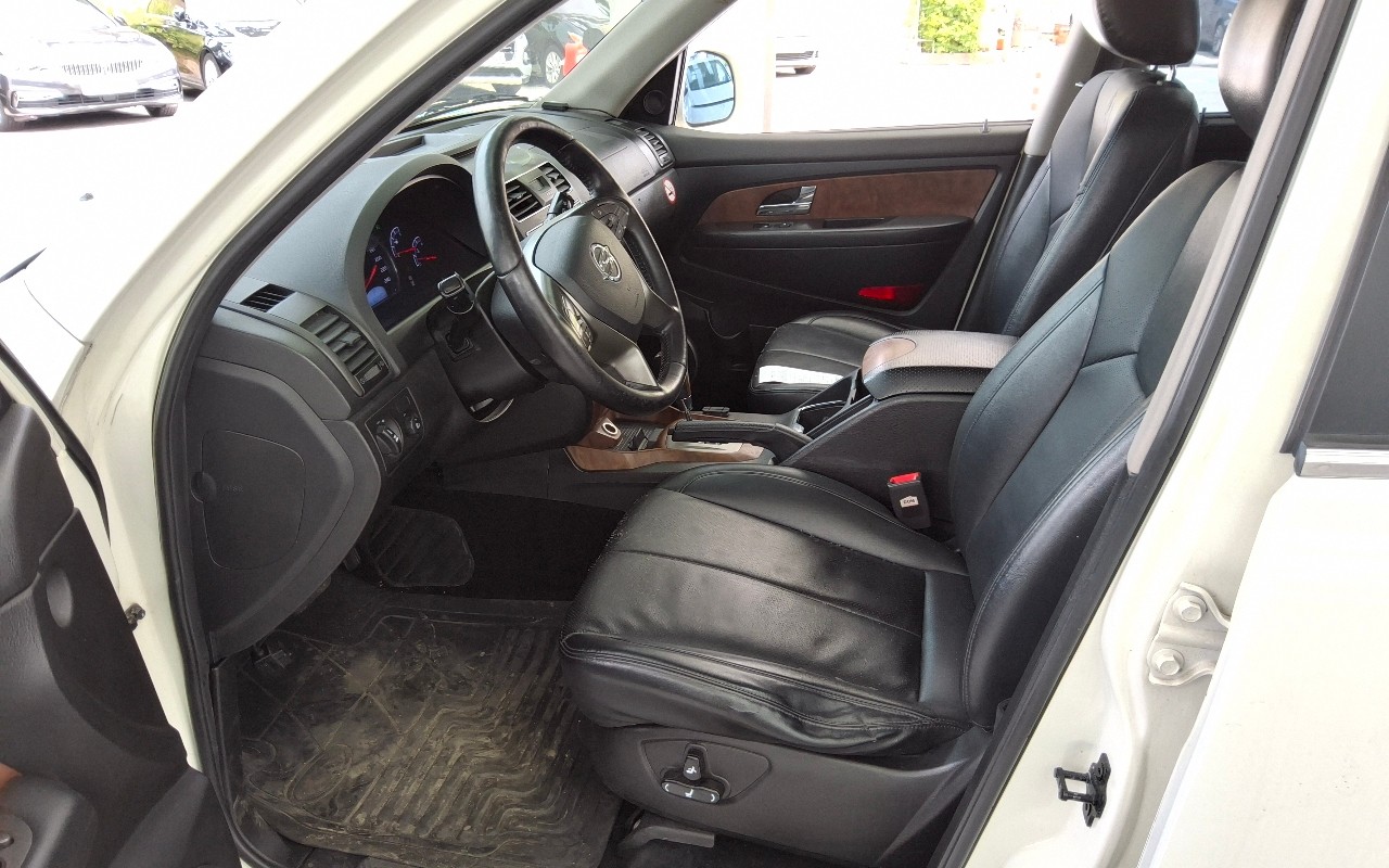 2016 - kg mobility (ssangyong) rexton w