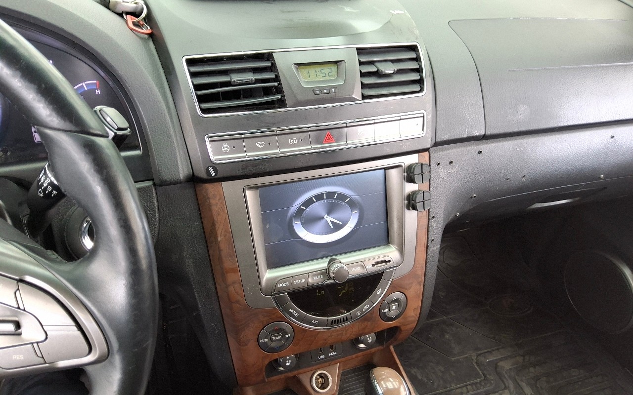 2016 - kg mobility (ssangyong) rexton w