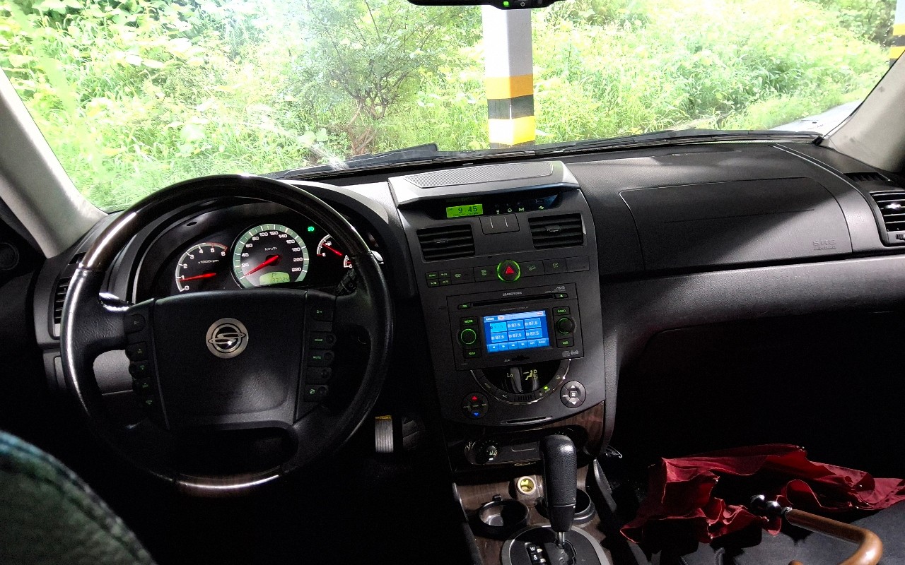 2009 - kg mobility (ssangyong) rexton