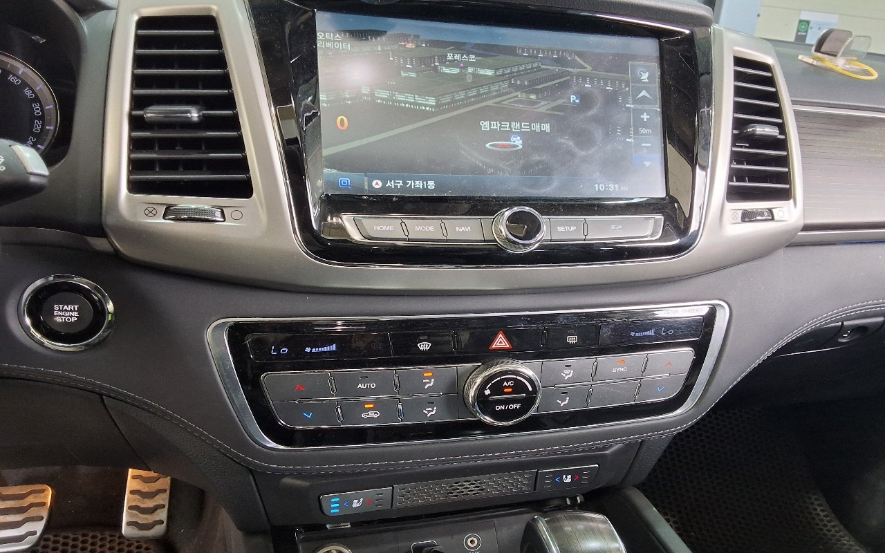 2018 - kg mobility (ssangyong) g4 rexton