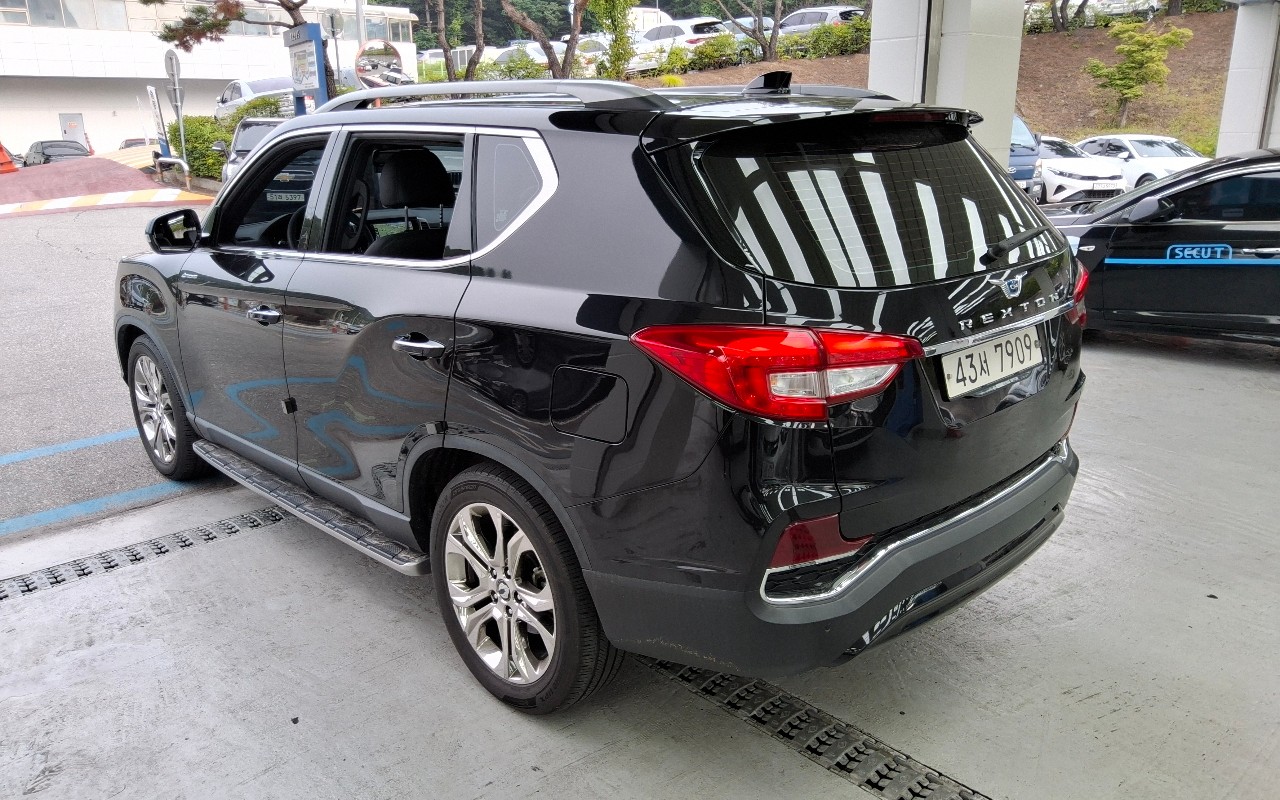 2019 - kg mobility (ssangyong) g4 rexton