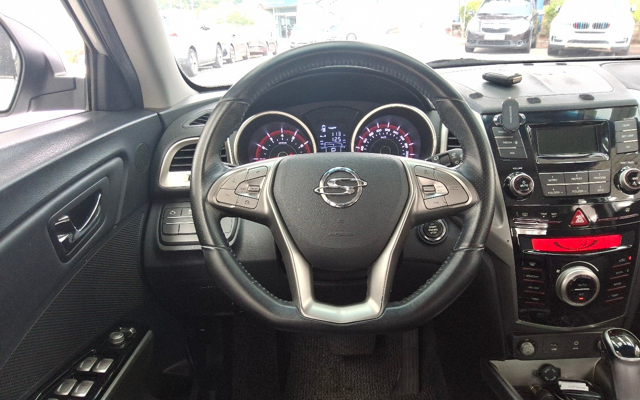 2015 - kg mobility (ssangyong) tivoli