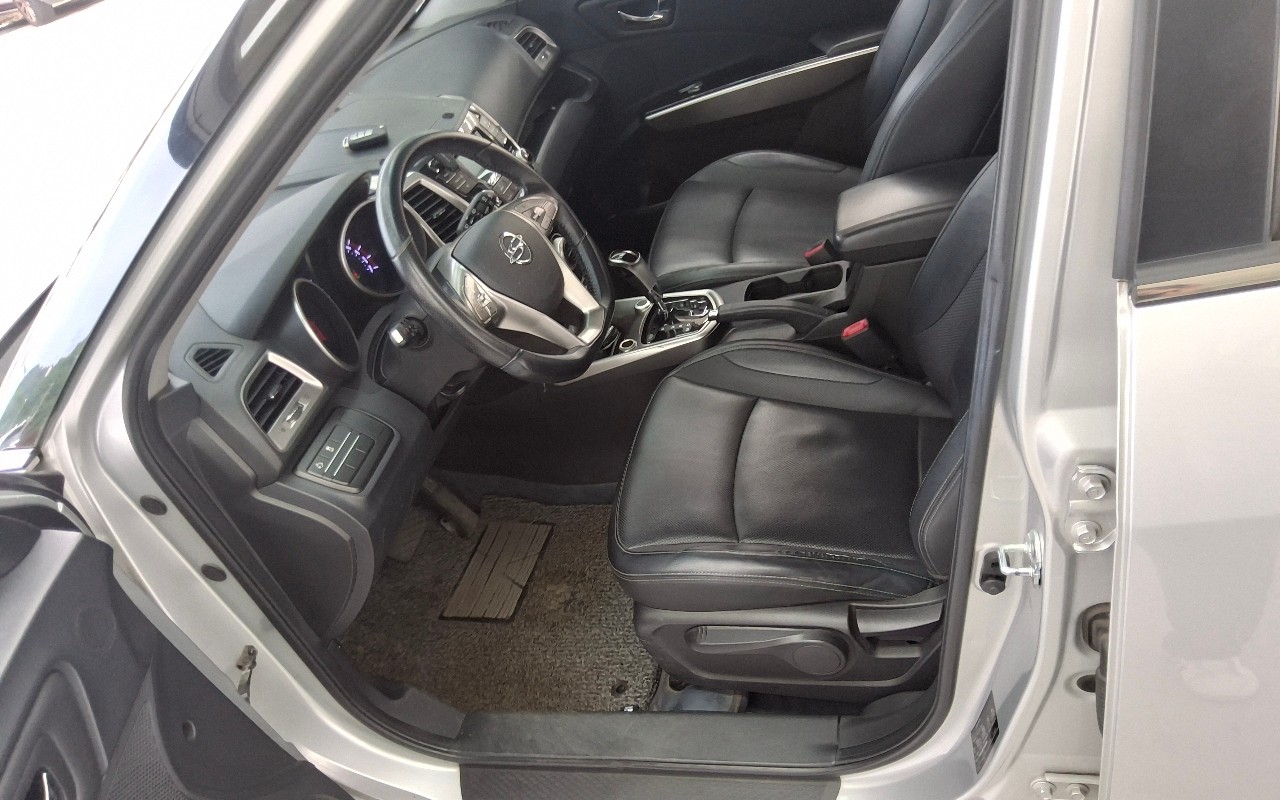 2015 - kg mobility (ssangyong) tivoli