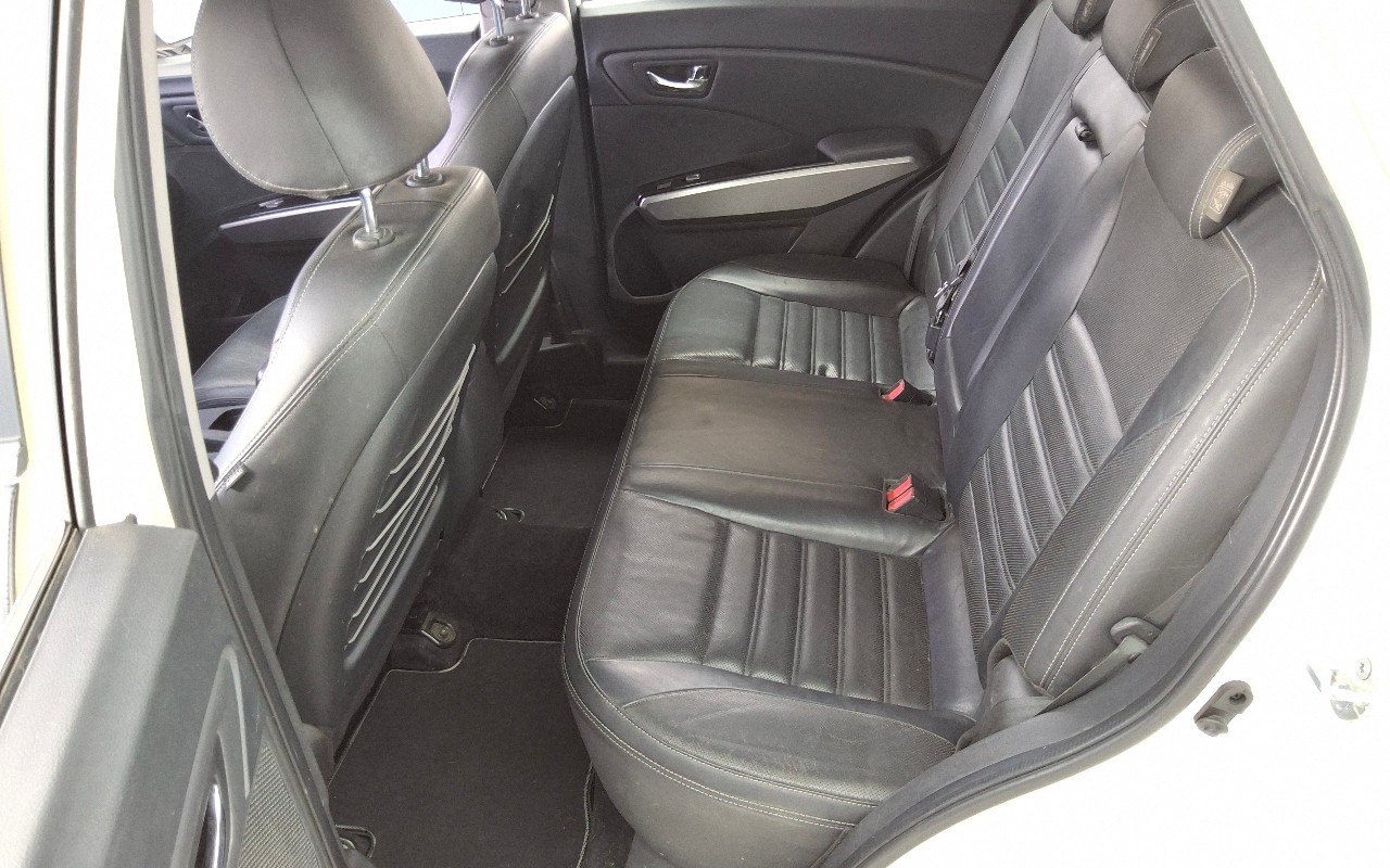 2015 - kg mobility (ssangyong) tivoli