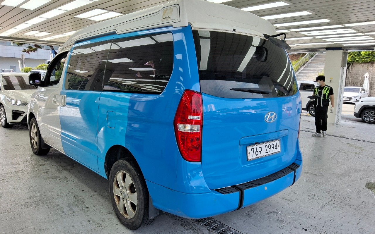 2014 - hyundai grand starex