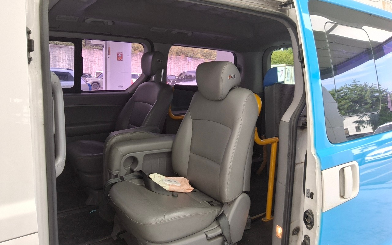 2014 - hyundai grand starex