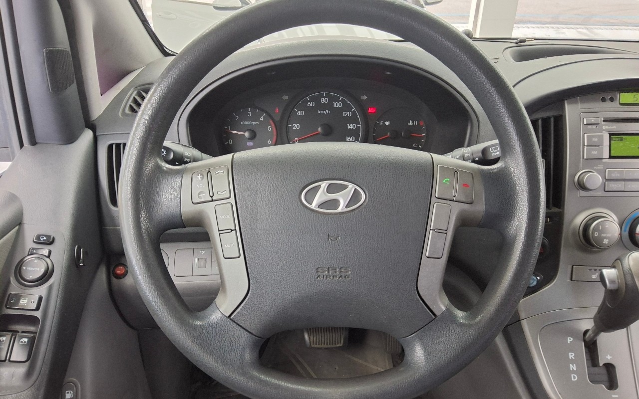 2014 - hyundai grand starex