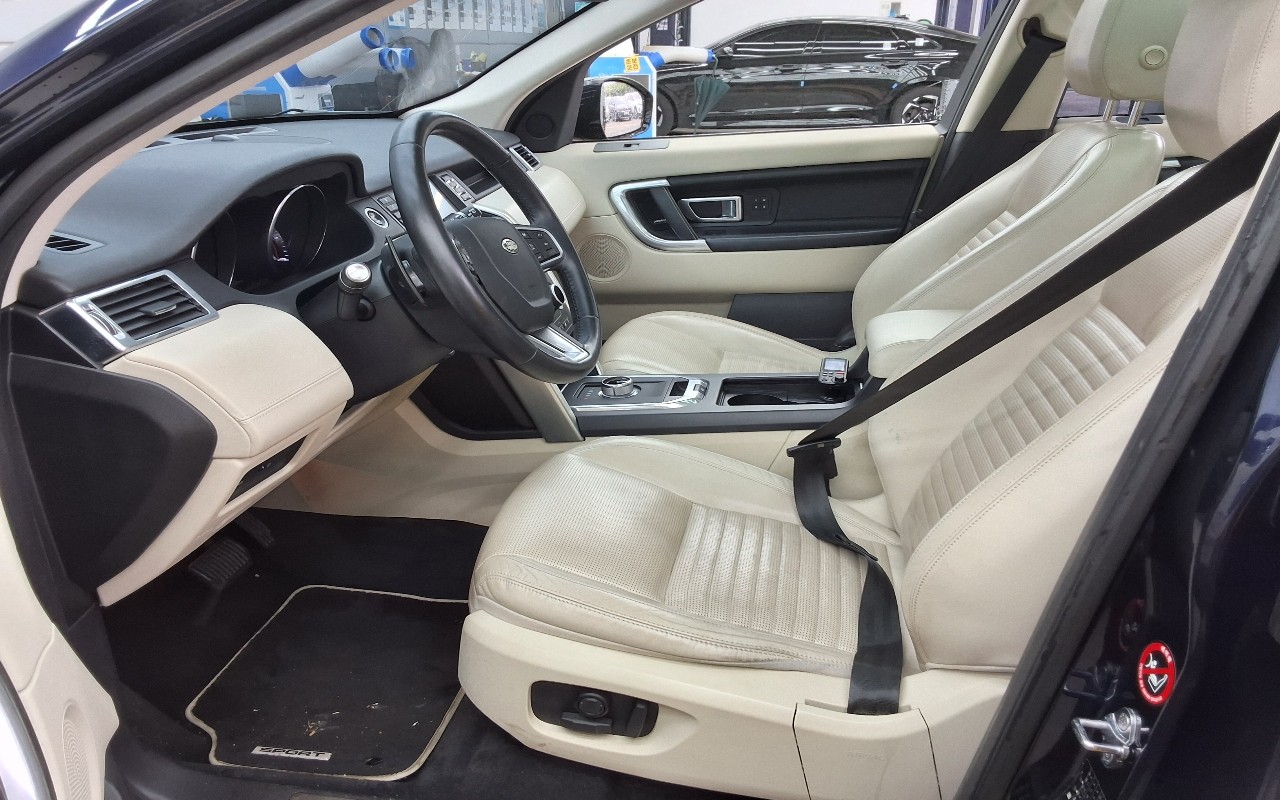 2016 - land rover discovery