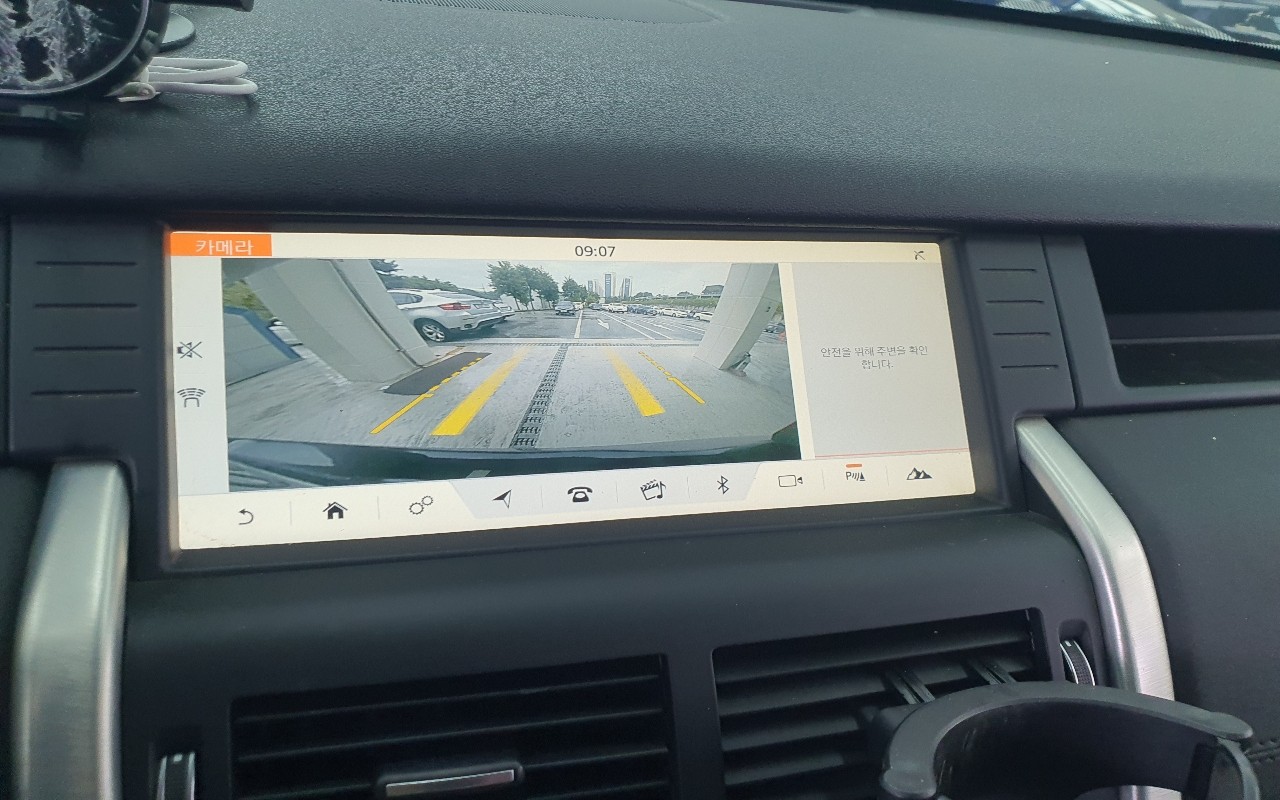 2018 - land rover discovery