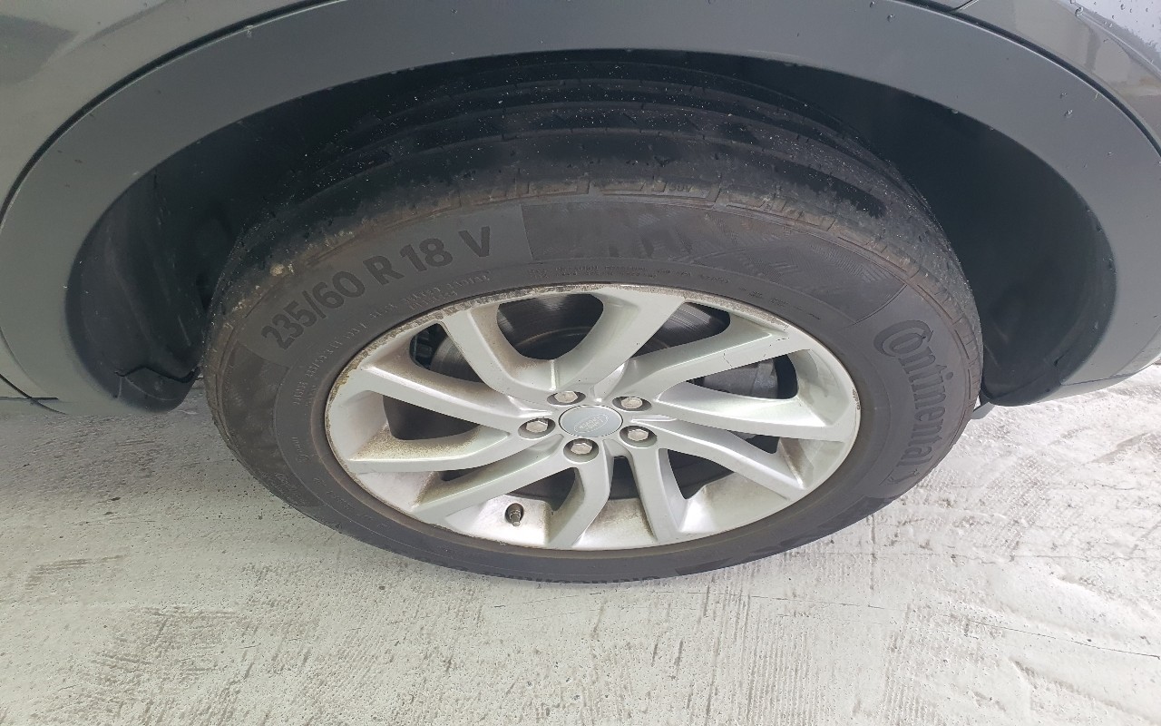 2016 - land rover discovery