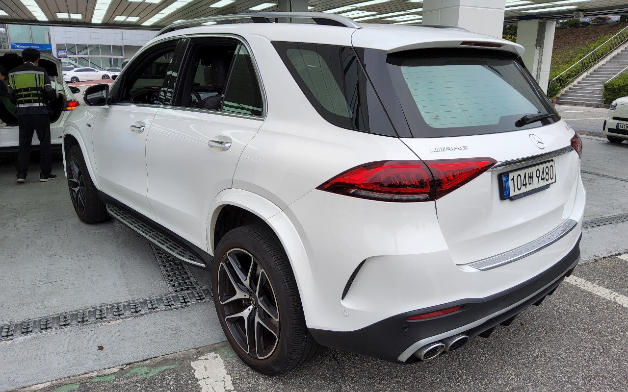 2021 - mercedes-benz gle 53