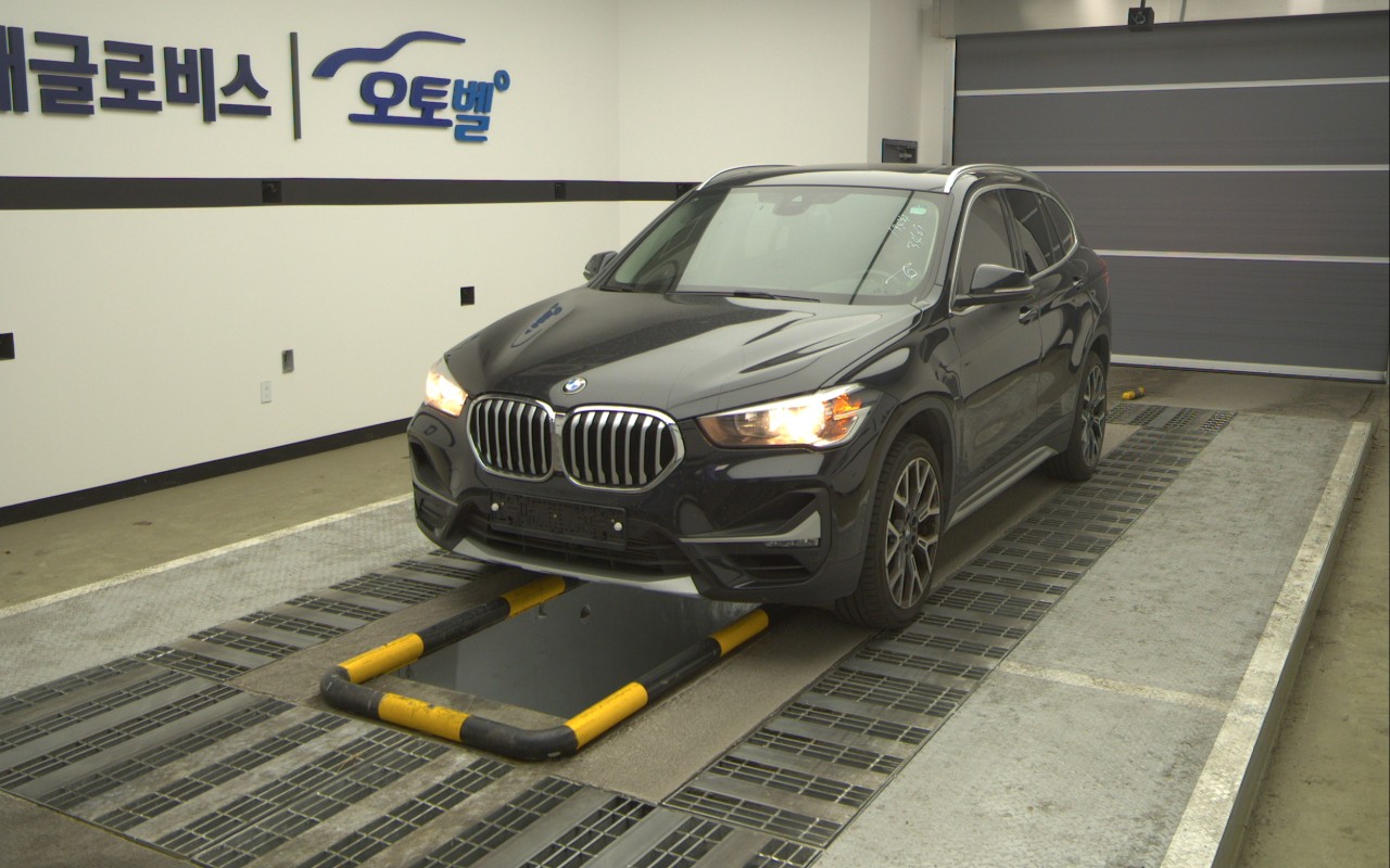 Bmw X1 2022 — صورة 1
