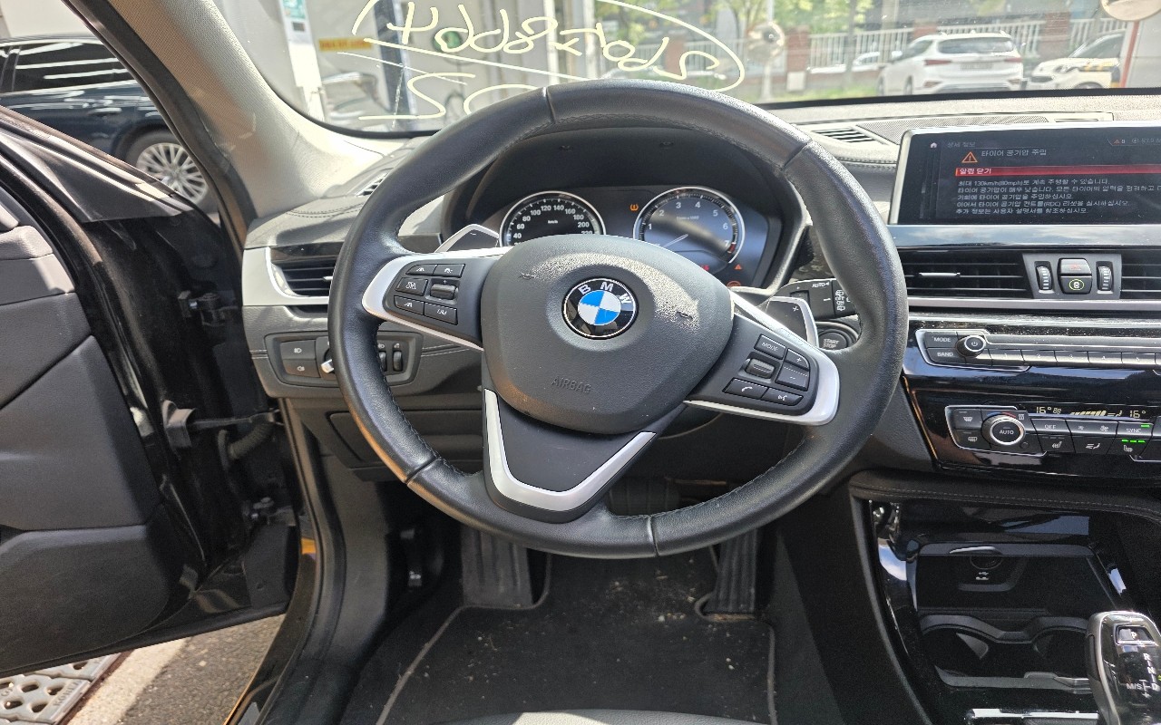 2022 - bmw x1