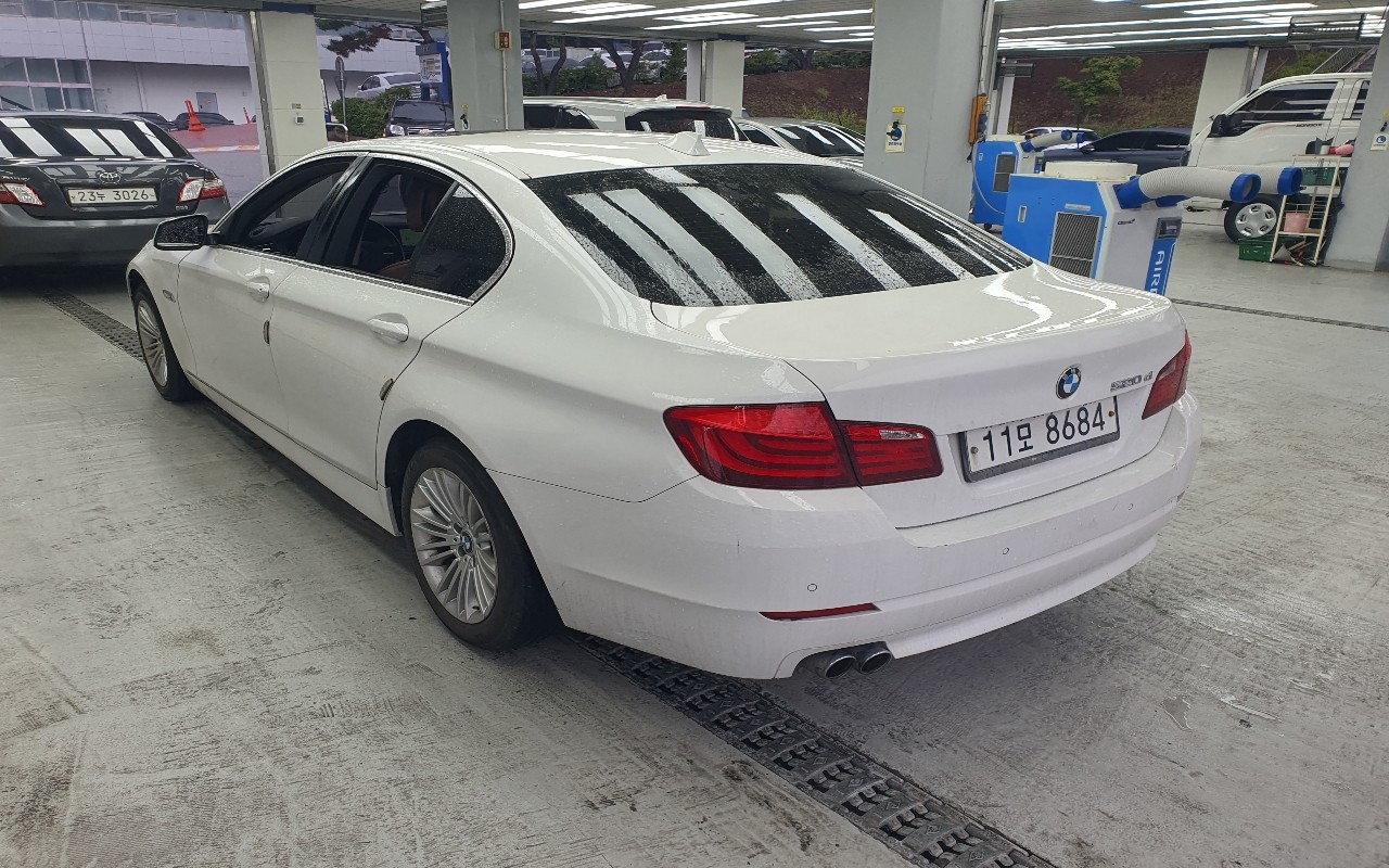 2013 - bmw 5 series