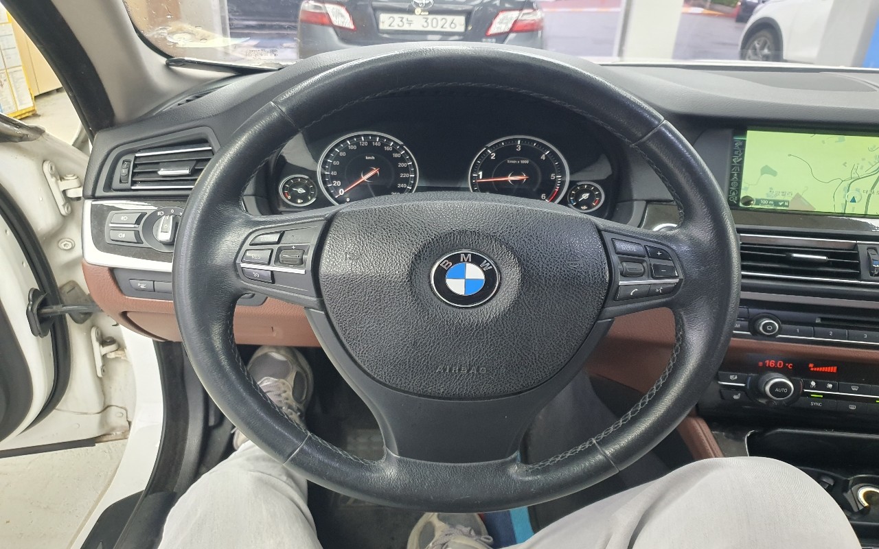 2013 - bmw 5 series