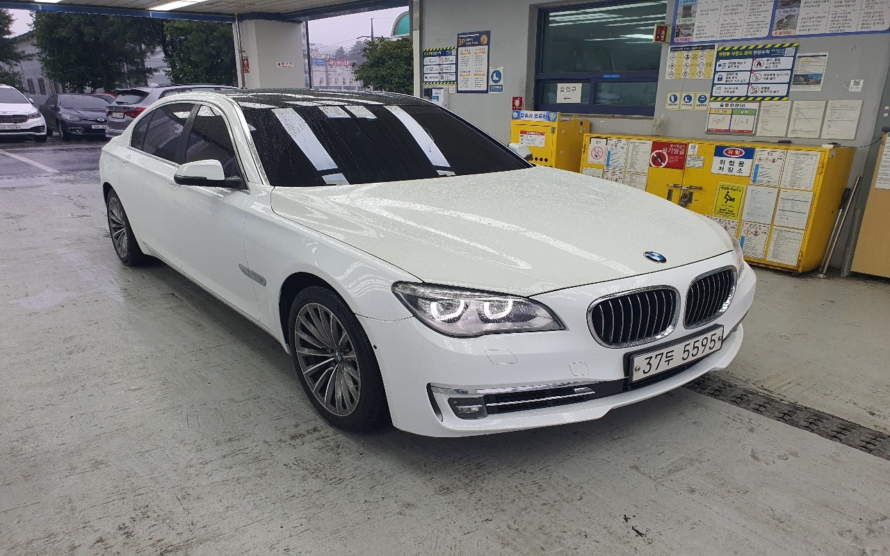 2014 - bmw 7 series