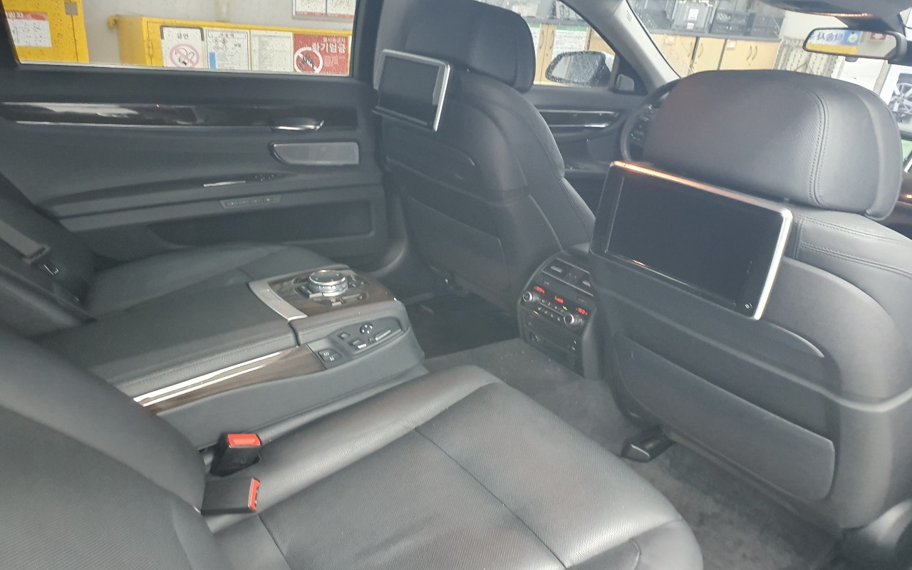2014 - bmw 7 series