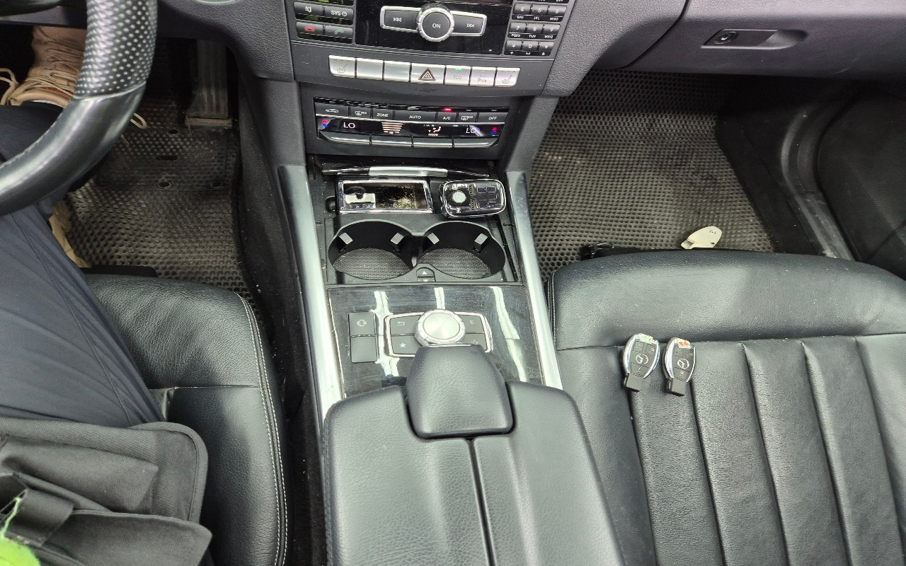 2014 - mercedes-benz e220