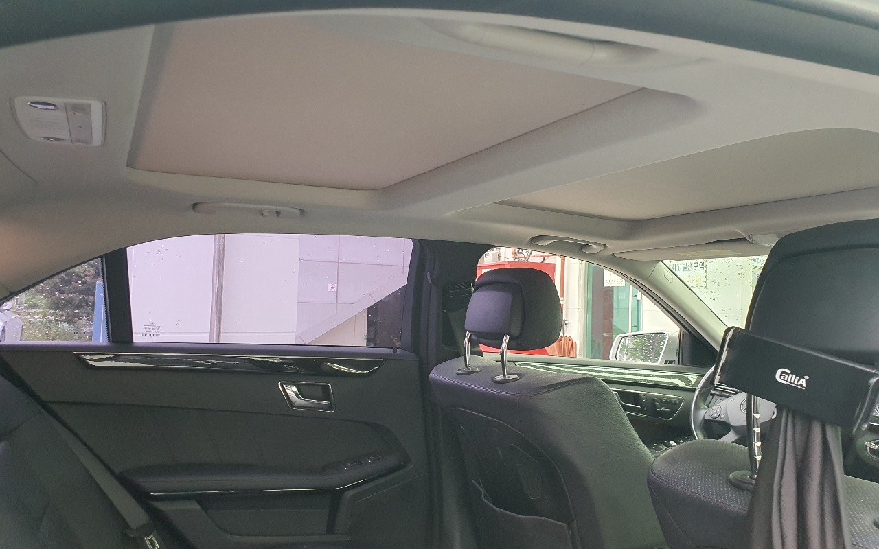 2010 - mercedes-benz e300
