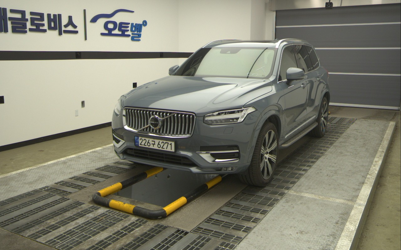 2021 - volvo xc90