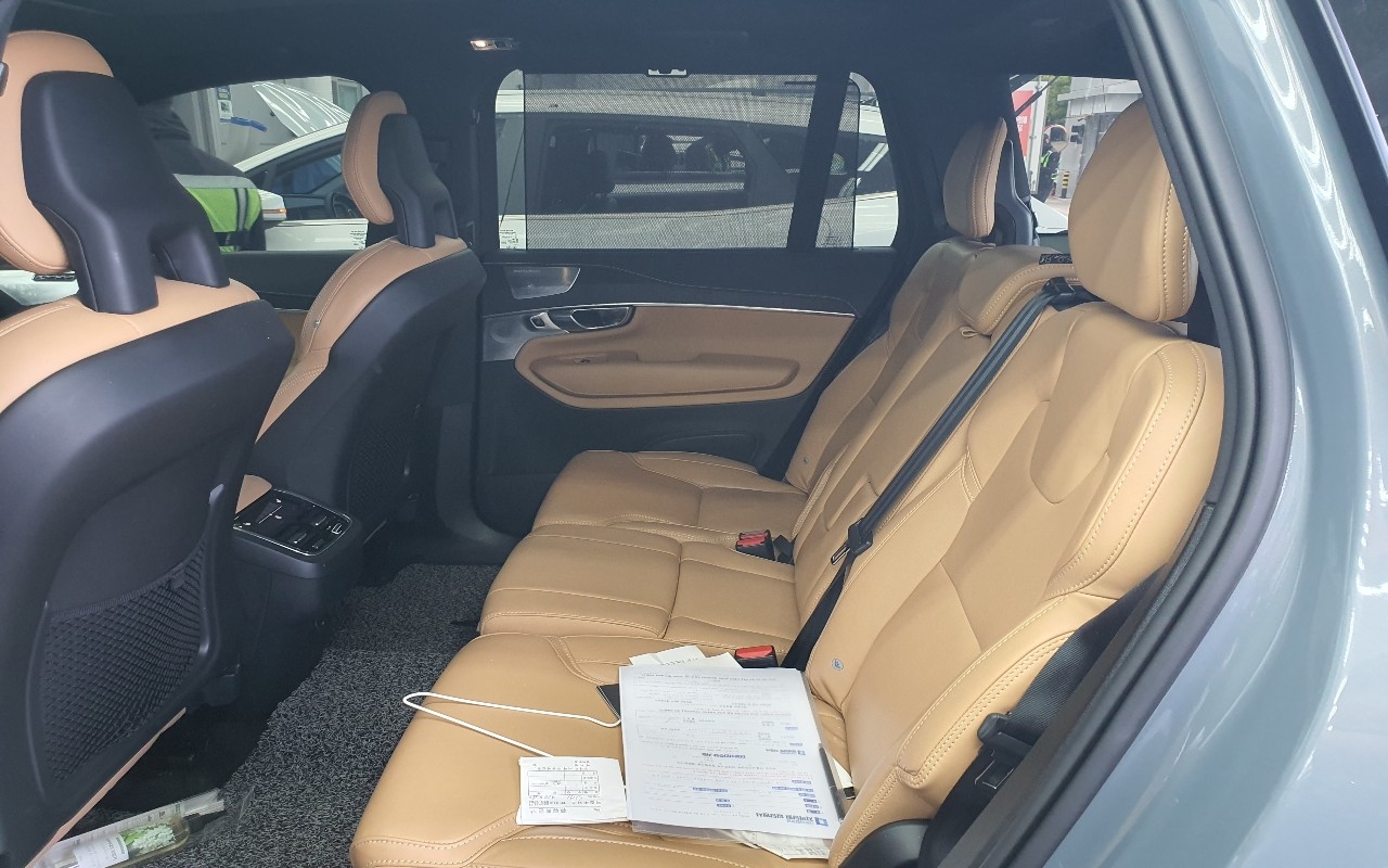 2021 - volvo xc90