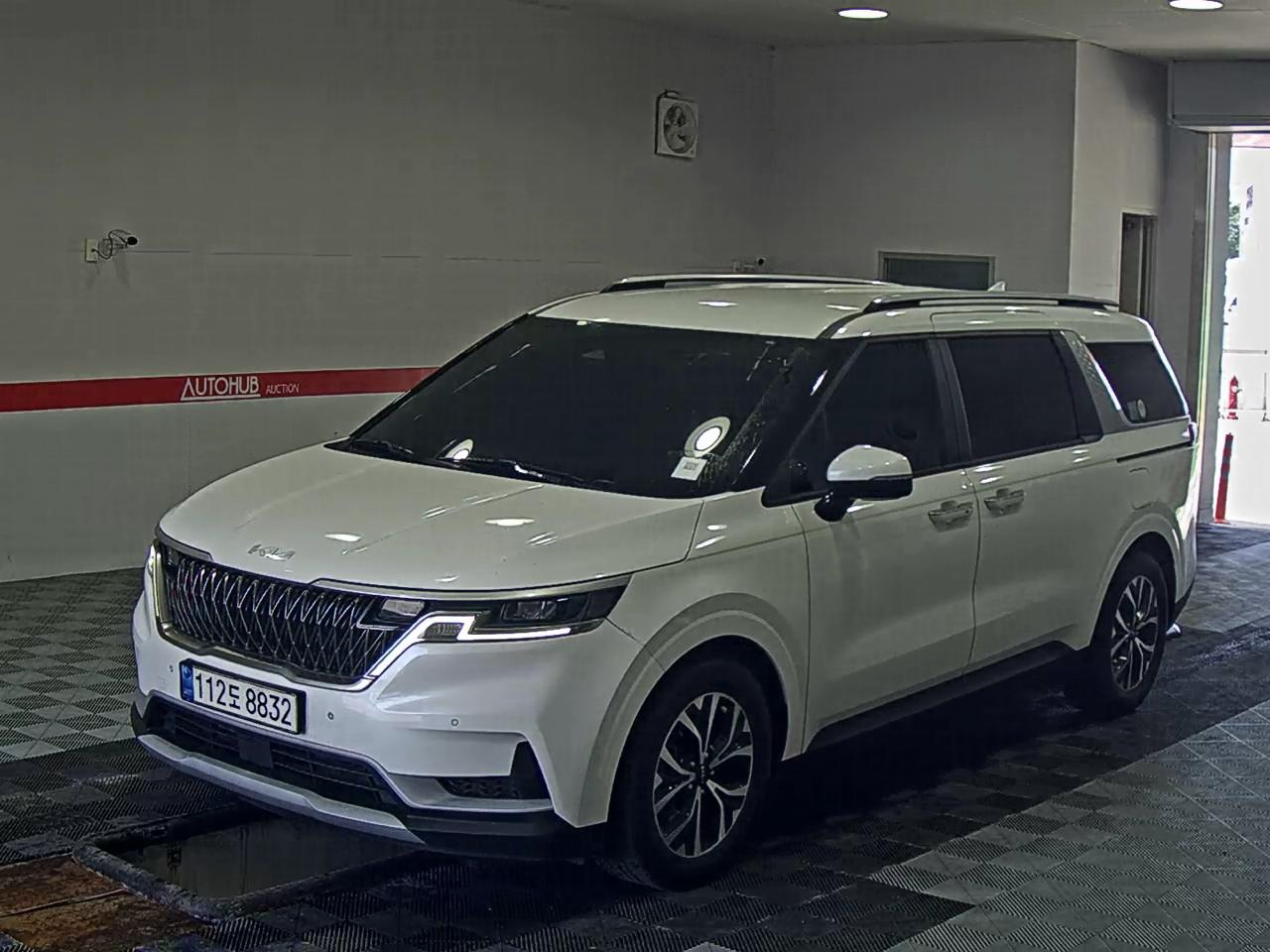 2023 - kia carnival