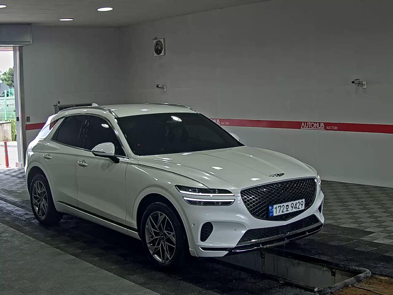 2023 - genesis gv70