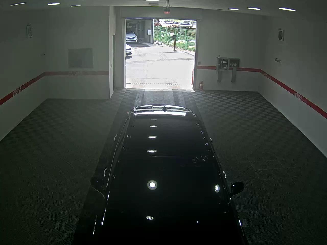 2023 - kia k9