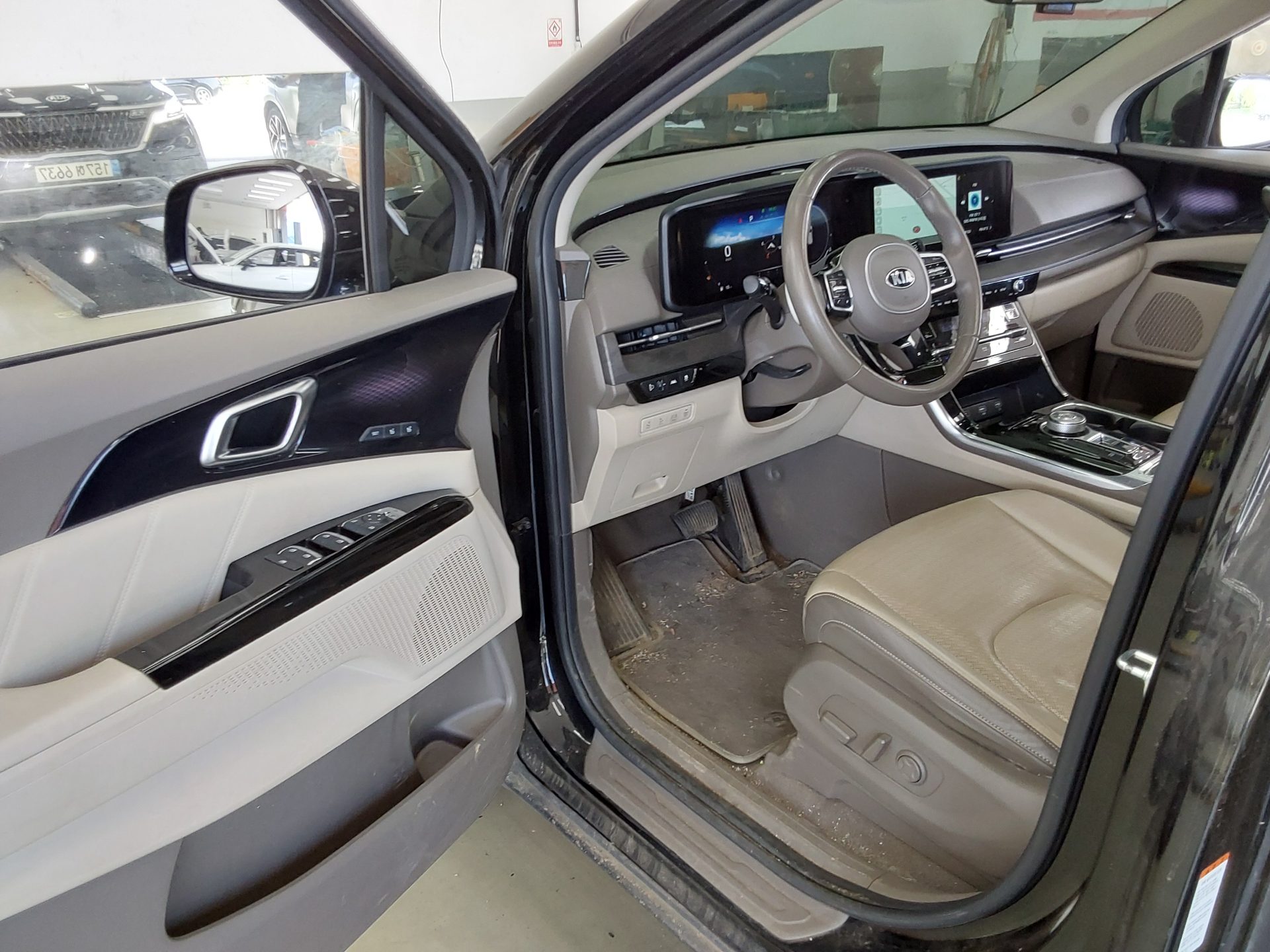 2021 - kia carnival