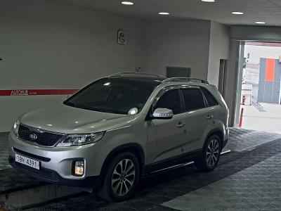 KIA SORENTO R LIMITED