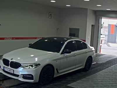 BMW 5 SERIES (7TH GEN) 530i M PACK