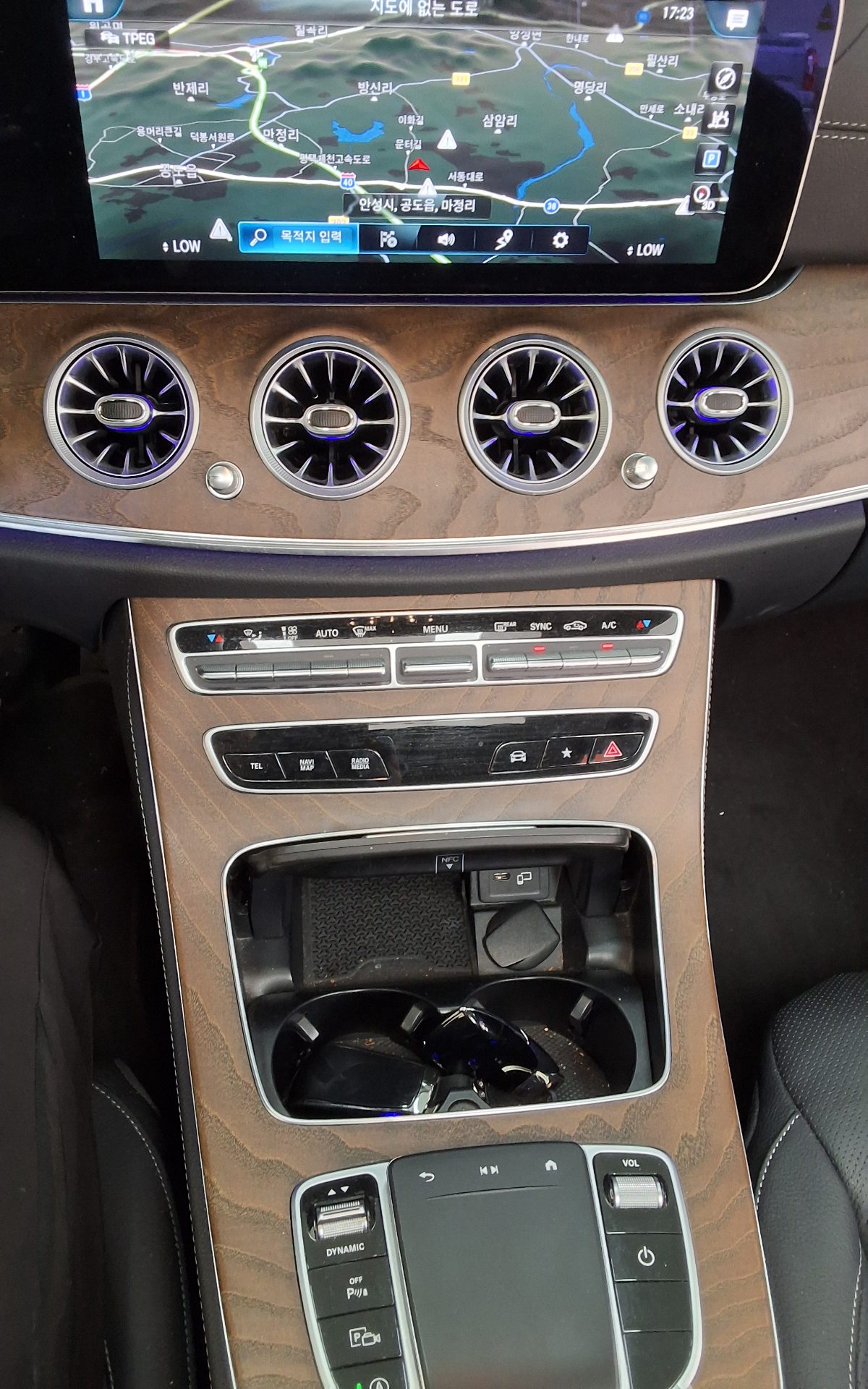 Mercedes-Benz E250 2022 — صورة 10