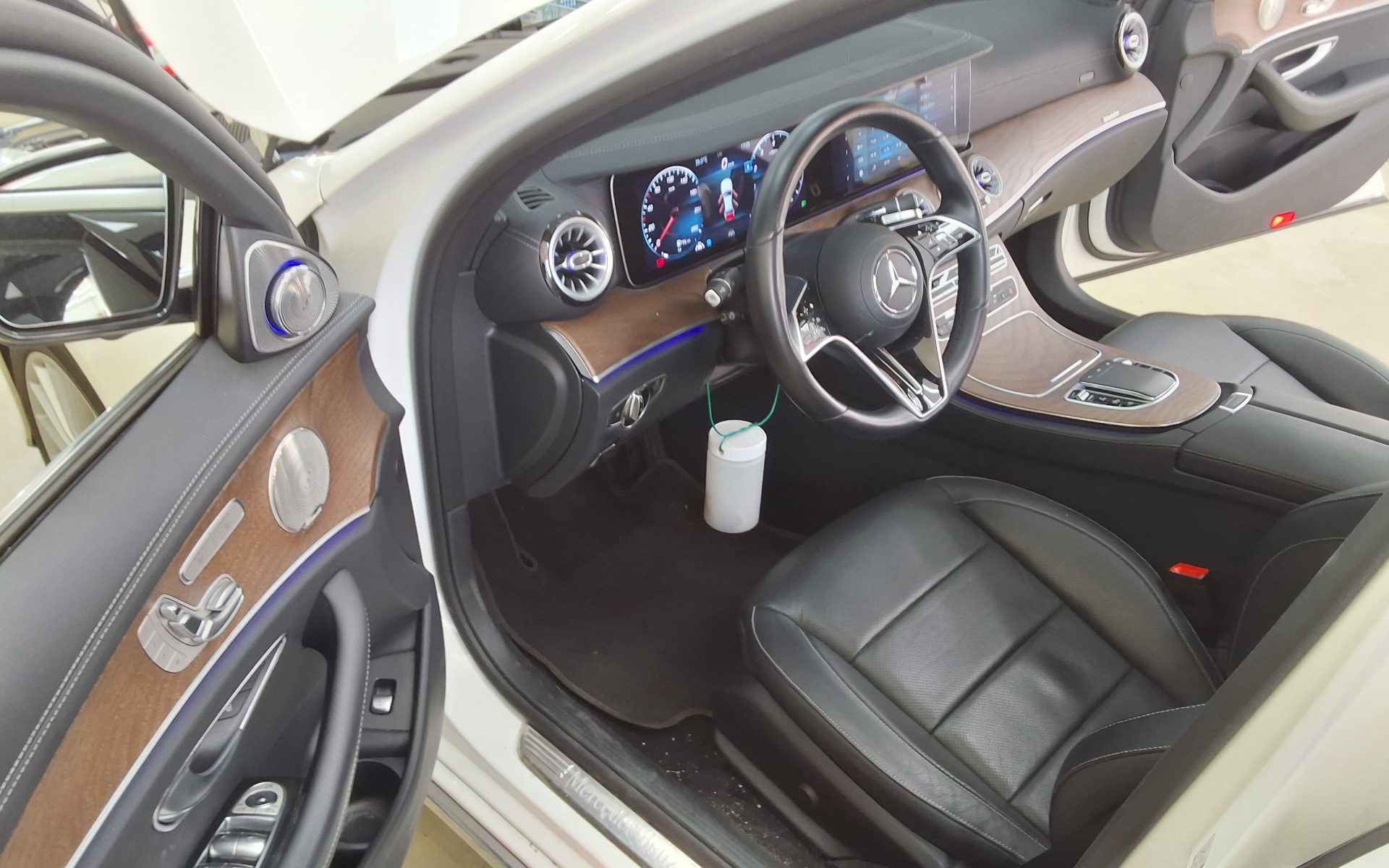 Mercedes-Benz E250 2022 — صورة 3